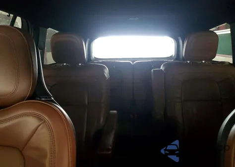 2023 Lincoln Aviator Reserve z USA, uszkodzony, nr VIN 5LM5J7XC4PGL17222